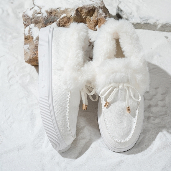 Women's White Fuzzy Suede Fur Lined Slip-On Flat Warm Shoes - Picture 2 of 7